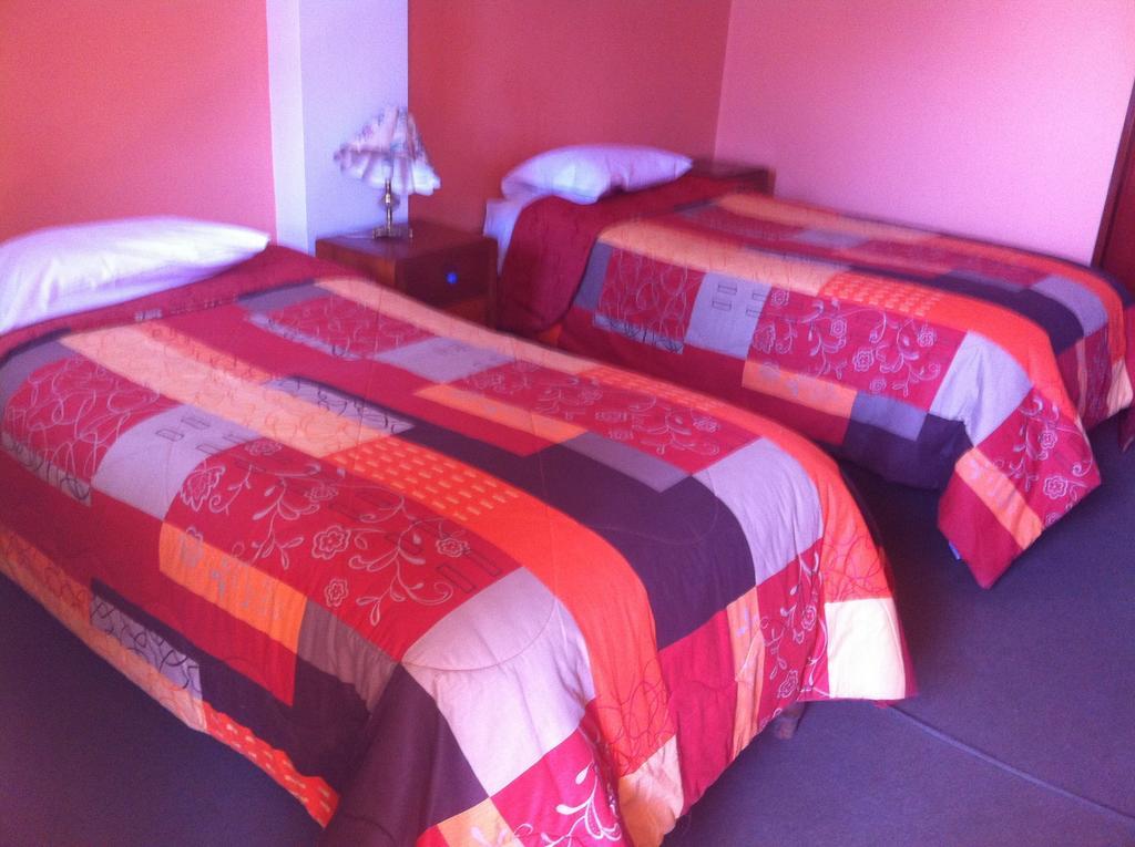 Hostal Tres Mascaras Αγιακούτσο Δωμάτιο φωτογραφία