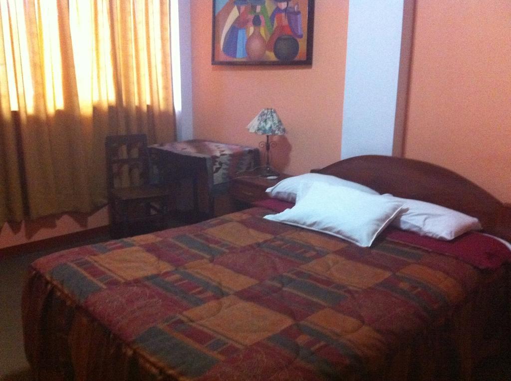 Hostal Tres Mascaras Αγιακούτσο Εξωτερικό φωτογραφία
